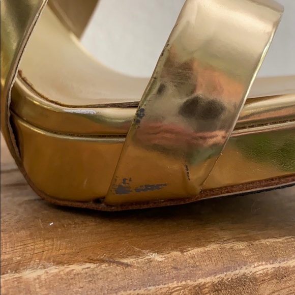 BCBG MaxAzria Strappy Gold heels- SOLD - Picture 5 of 8